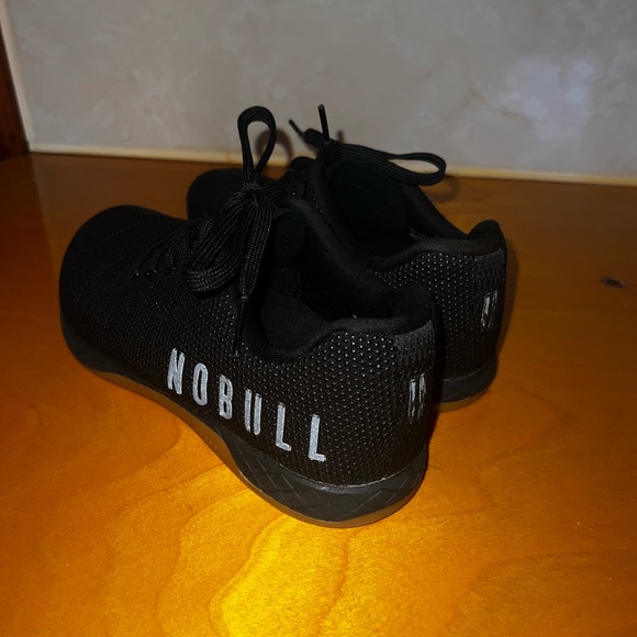Nobull training shoes - Picture 3 of 5